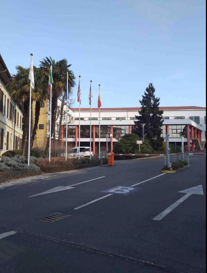 Apartamento Sesto Calende Centro Exterior foto